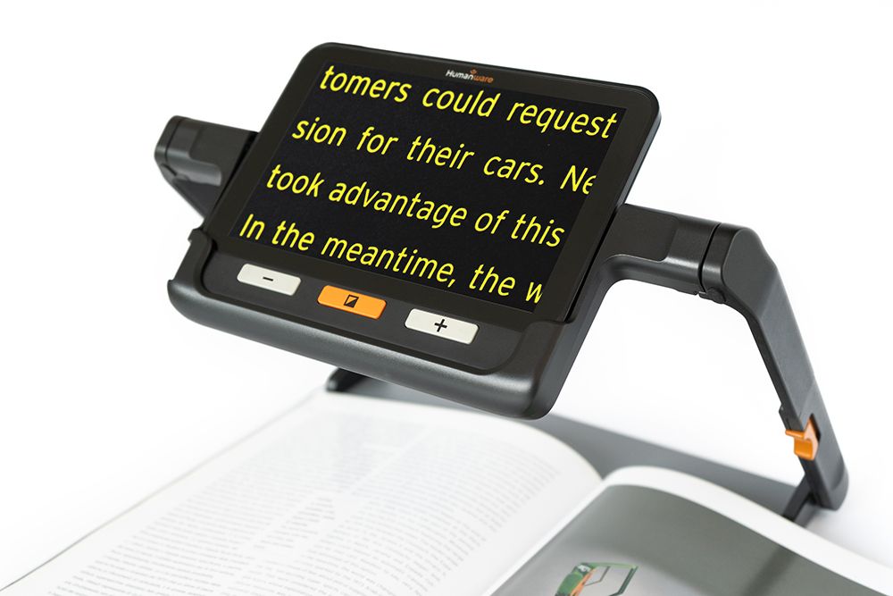 Humanware - explorē 8 kit – Handheld video magnifier and stand