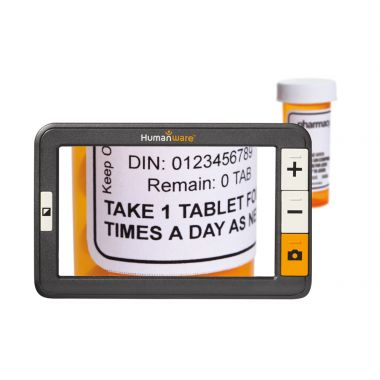 Image of the exploré 5 magnifying the instructions on a prescription pill container.